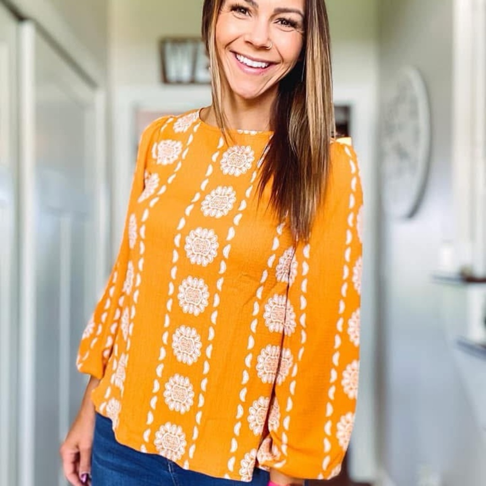LuLaRoe Vivian Goldenrod Floral Long Sleeve Blouse - Picture 5 of 8
